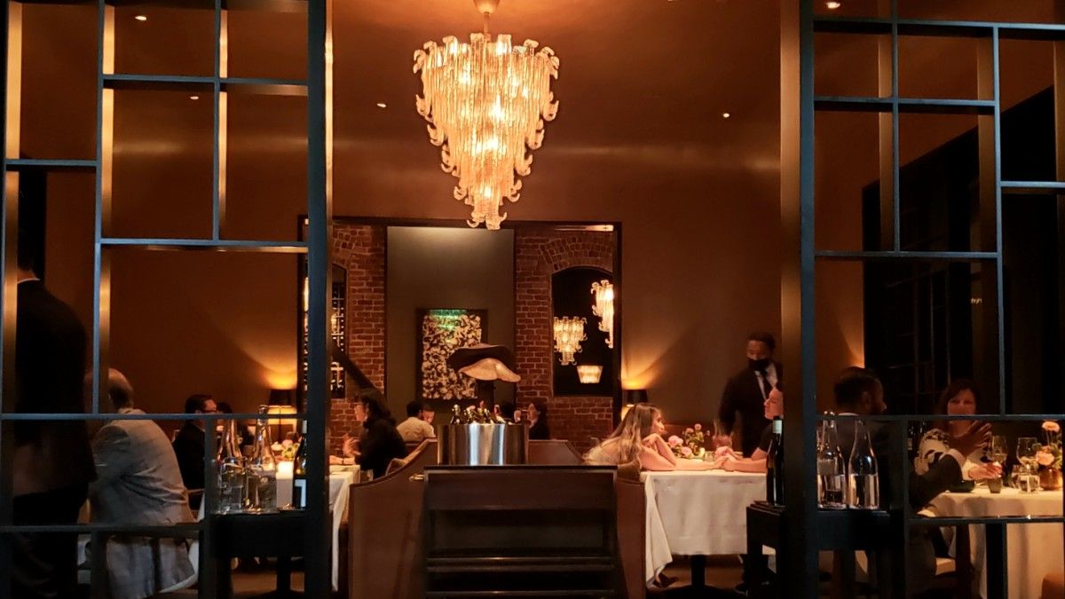 Three-Michelin-star dinner - Slider 1